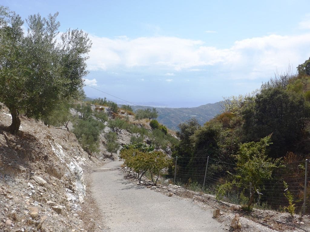 2 soveværelse Finca/Landehus til salg i Otivar med swimmingpool garage - € 214.000 (Ref: 9219670)