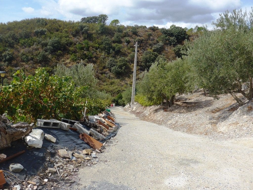 2 soveværelse Finca/Landehus til salg i Otivar med swimmingpool garage - € 214.000 (Ref: 9219670)