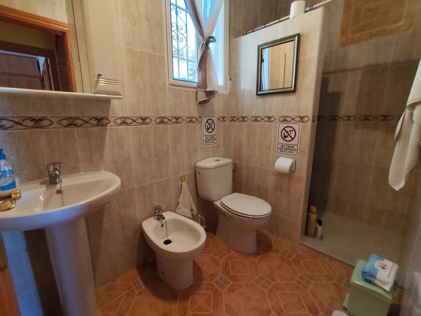 2 soveværelse Finca/Landehus til salg i Otivar med swimmingpool garage - € 214.000 (Ref: 9219670)