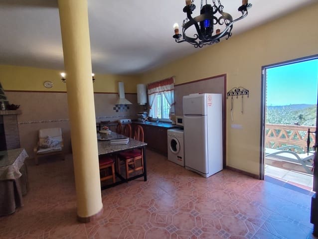 2 soveværelse Finca/Landehus til salg i Otívar med swimmingpool garage - € 214.000 (Ref: 9219670)