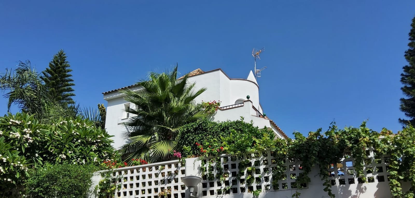 4 slaapkamer Villa te koop in Almunecar met zwembad garage - € 625.000 (Ref: 9232158)