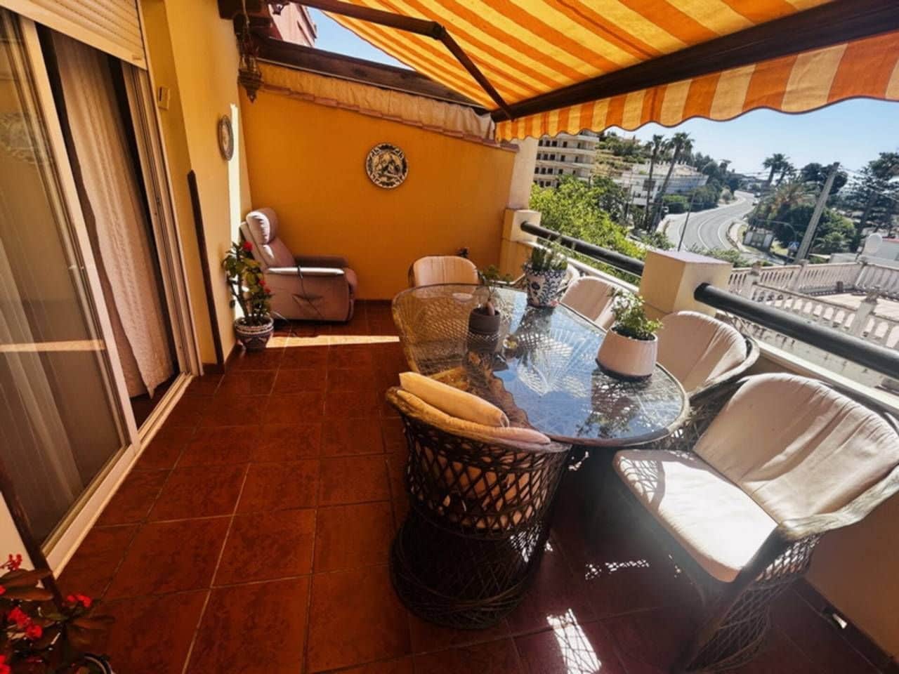 4 soveværelse Villa til salg i Almunecar med swimmingpool garage - € 299.900 (Ref: 9262155)