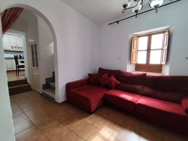 5 makuuhuone Paritalo myytävänä paikassa Otívar - 179 000 € (Ref: 9378666)