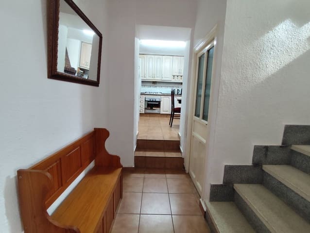 5 makuuhuone Paritalo myytävänä paikassa Otívar - 179 000 € (Ref: 9378666)