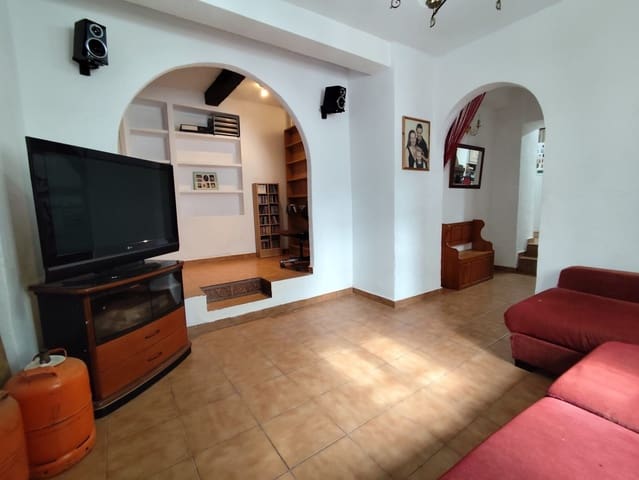 5 makuuhuone Paritalo myytävänä paikassa Otívar - 179 000 € (Ref: 9378666)