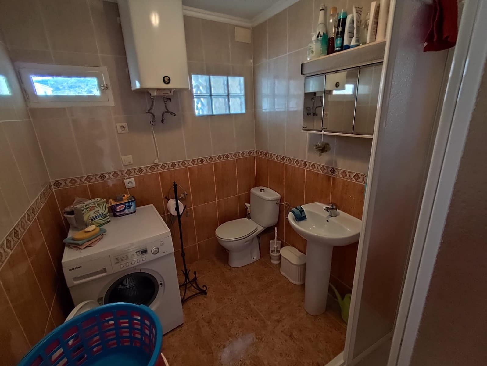 5 soverom Kjedet enebolig til salgs i Otivar - € 179 000 (Ref: 9378666)