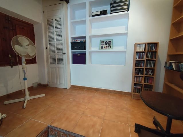 5 makuuhuone Paritalo myytävänä paikassa Otívar - 179 000 € (Ref: 9378666)