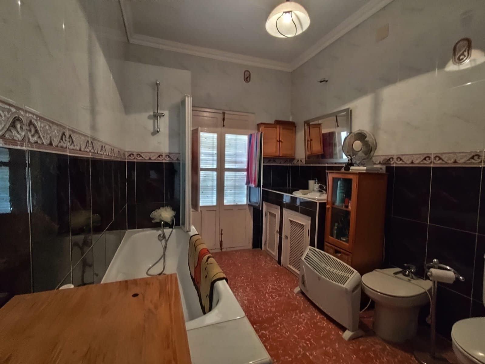 5 soverom Kjedet enebolig til salgs i Otivar - € 179 000 (Ref: 9378666)