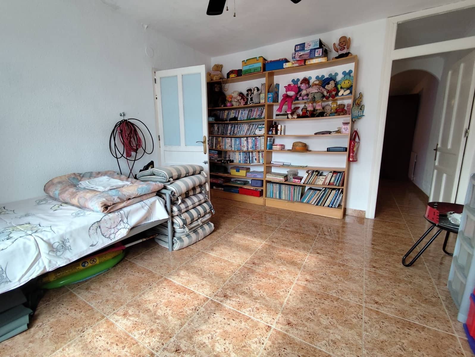 5 soverom Kjedet enebolig til salgs i Otivar - € 179 000 (Ref: 9378666)