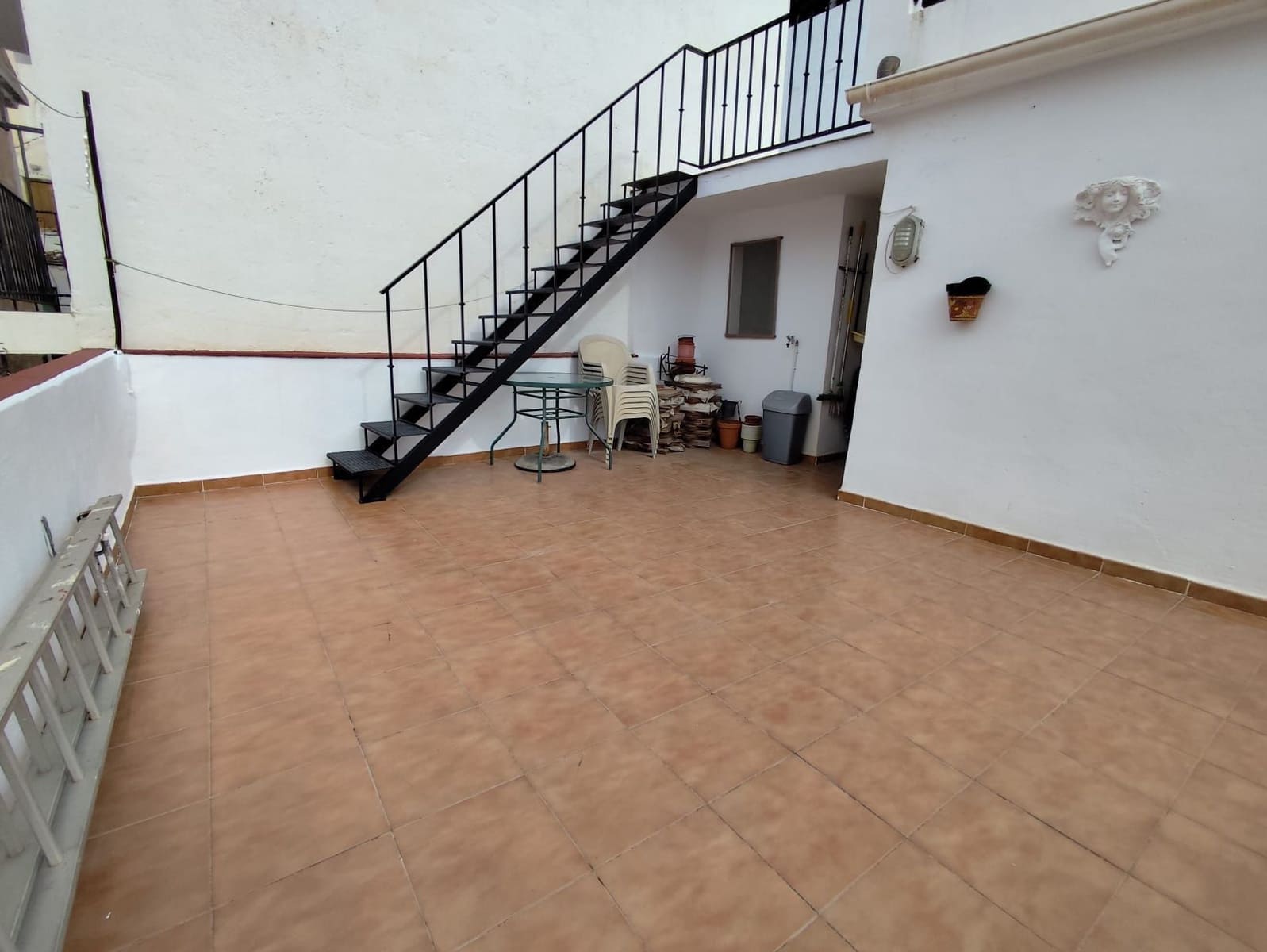 5 soverom Kjedet enebolig til salgs i Otivar - € 179 000 (Ref: 9378666)