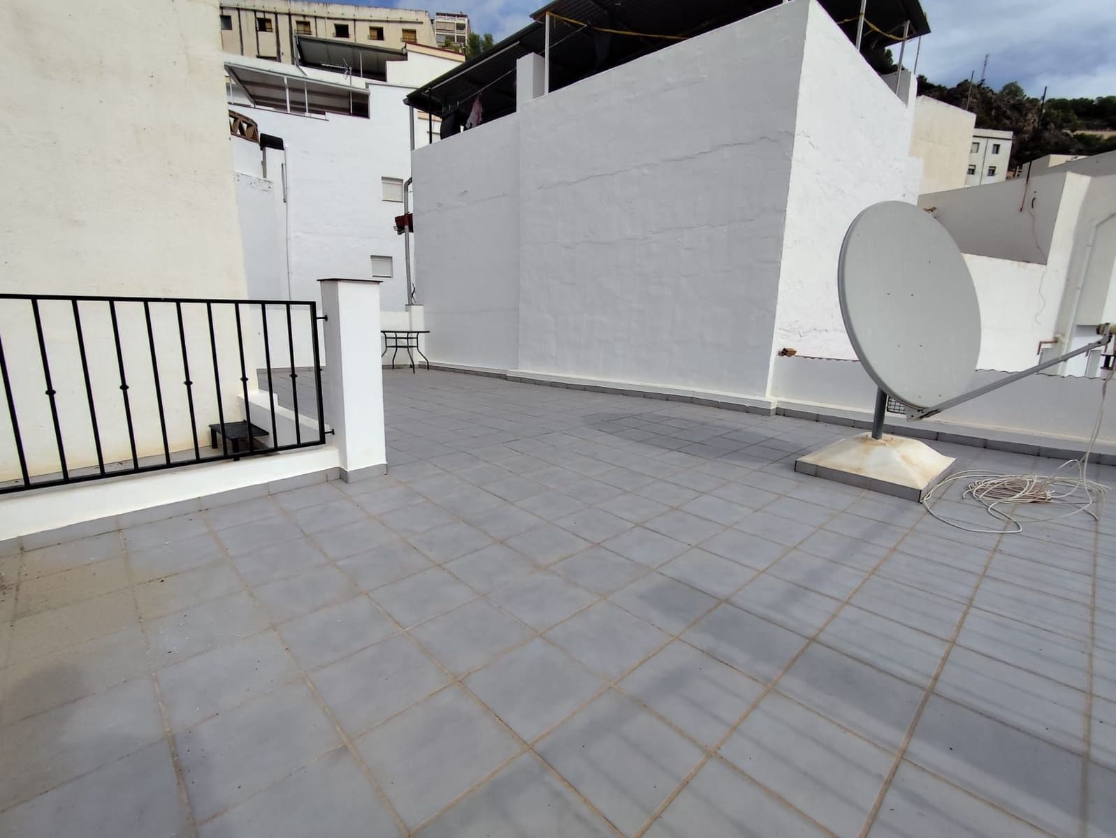 5 soverom Kjedet enebolig til salgs i Otivar - € 179 000 (Ref: 9378666)