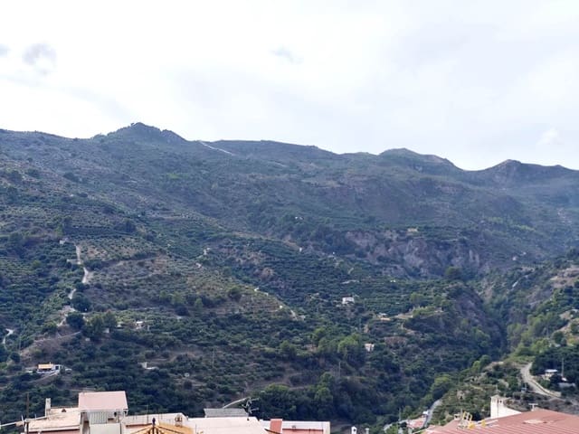 5 makuuhuone Paritalo myytävänä paikassa Otívar - 179 000 € (Ref: 9378666)