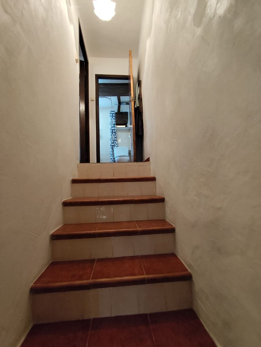 3 soverom Kjedet enebolig til salgs i Otivar - € 85 000 (Ref: 9402835)