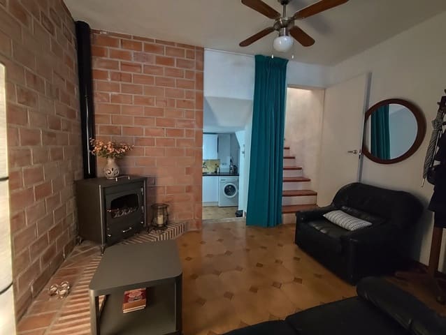 3 makuuhuone Paritalo myytävänä paikassa Otívar - 85 000 € (Ref: 9402835)