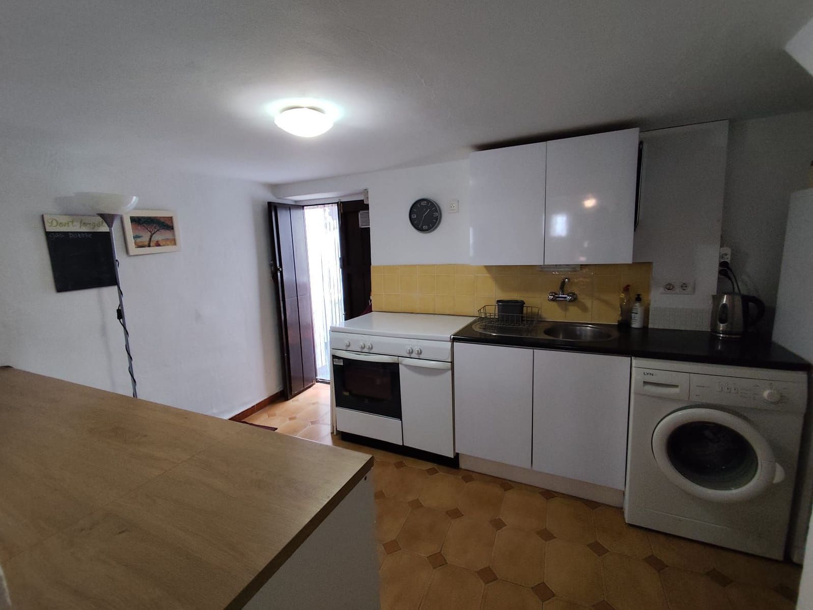 3 soverom Kjedet enebolig til salgs i Otivar - € 85 000 (Ref: 9402835)