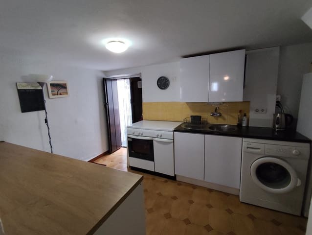 3 makuuhuone Paritalo myytävänä paikassa Otívar - 85 000 € (Ref: 9402835)