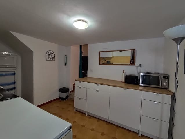 3 makuuhuone Paritalo myytävänä paikassa Otívar - 85 000 € (Ref: 9402835)