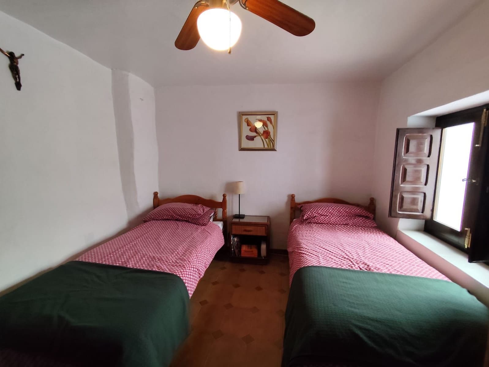 3 soverom Kjedet enebolig til salgs i Otivar - € 85 000 (Ref: 9402835)