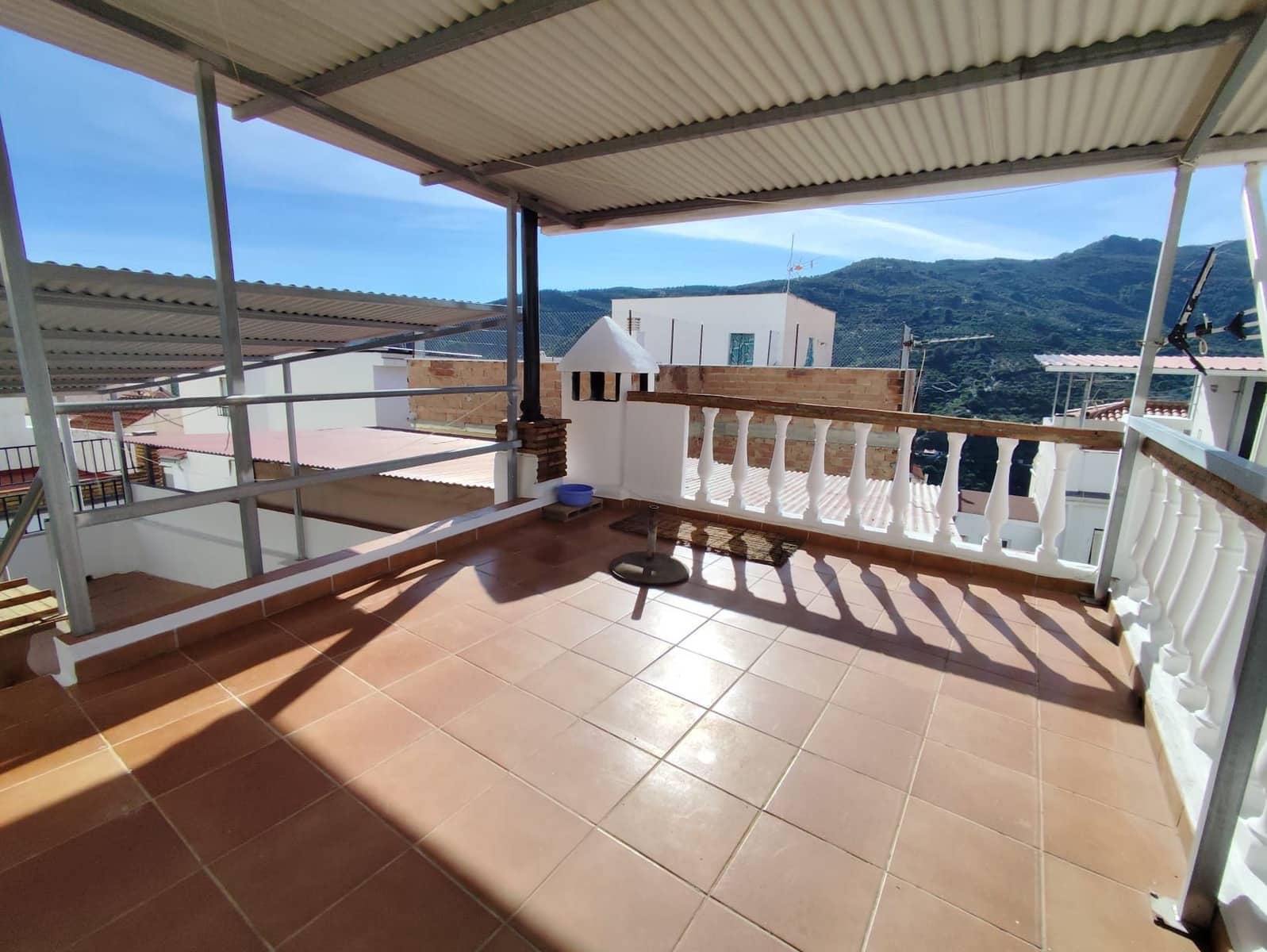 3 soverom Kjedet enebolig til salgs i Otivar - € 85 000 (Ref: 9402835)