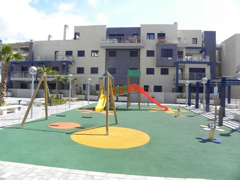 3 soverom Leilighet til salgs i Almunecar med svømmebasseng garasje - € 320 000 (Ref: 9436618)