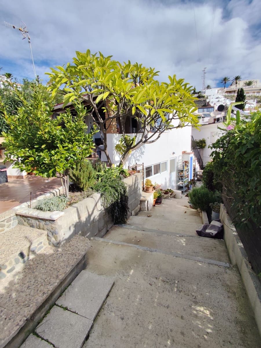 2 slaapkamer Villa te koop in Almunecar met zwembad garage - € 380.000 (Ref: 9439629)