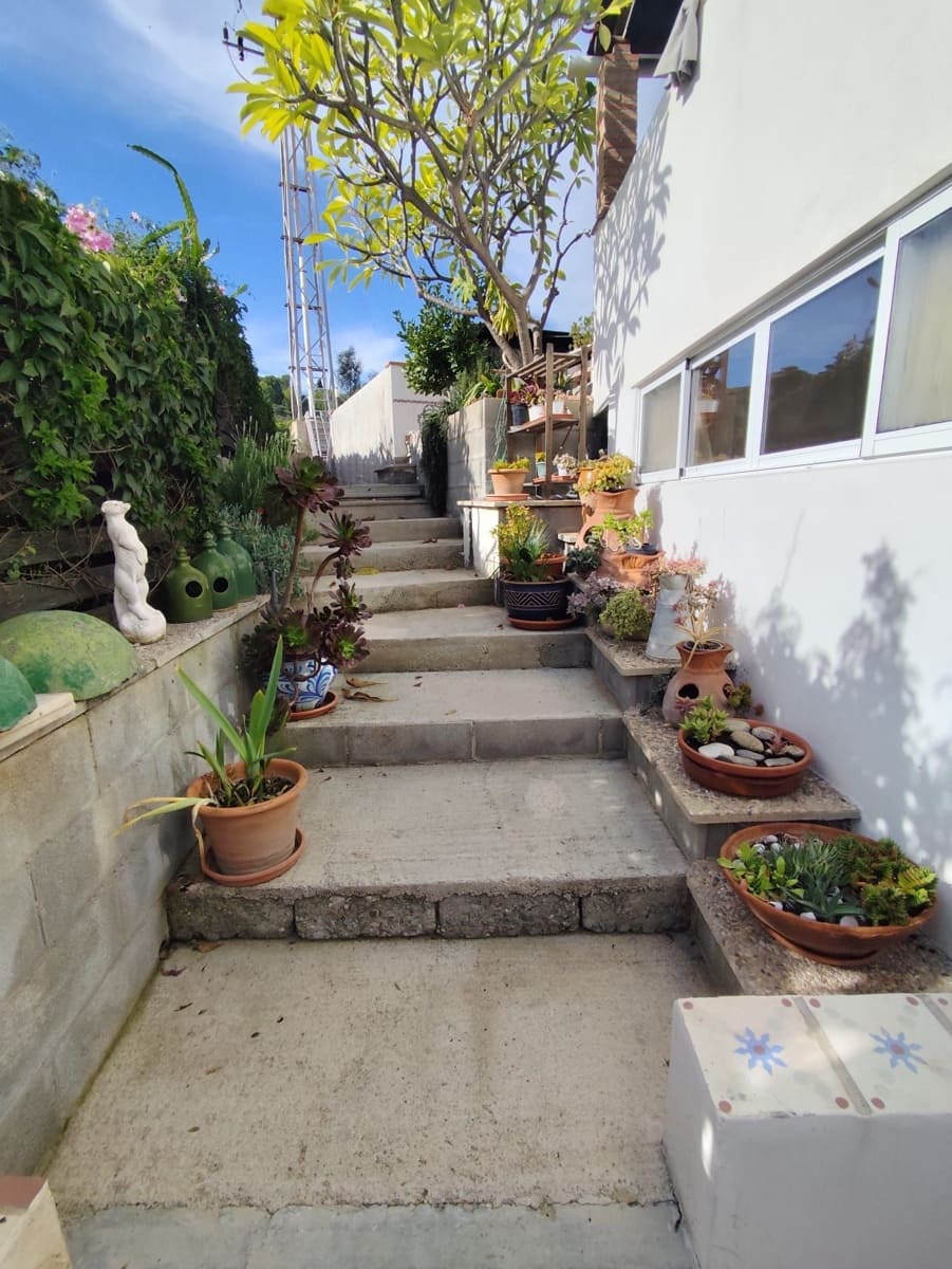 2 slaapkamer Villa te koop in Almunecar met zwembad garage - € 380.000 (Ref: 9439629)