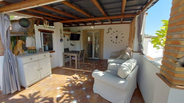 2 slaapkamer Villa te koop in Almuñécar met zwembad garage - € 380.000 (Ref: 9439629)