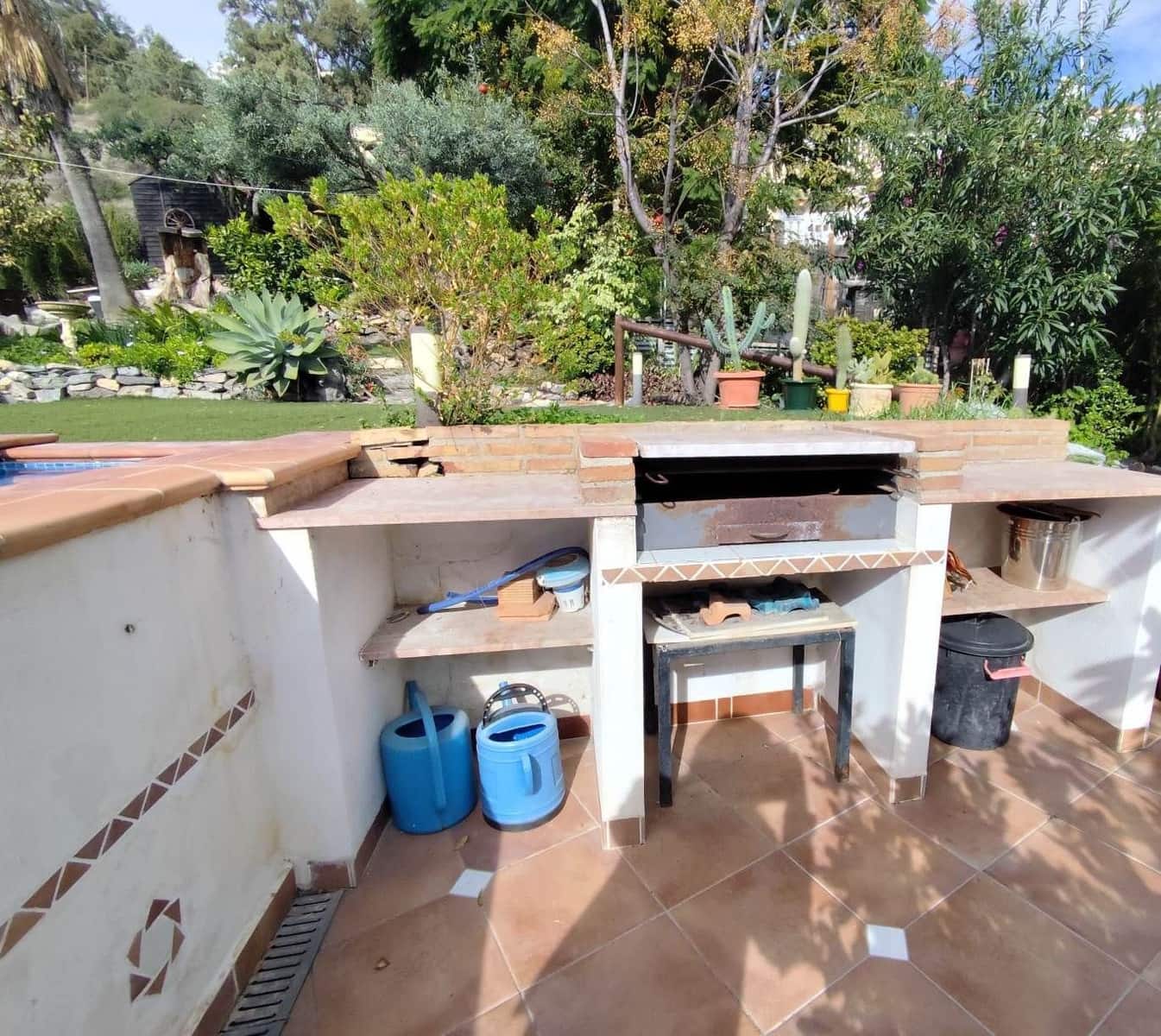 2 slaapkamer Villa te koop in Almunecar met zwembad garage - € 380.000 (Ref: 9439629)