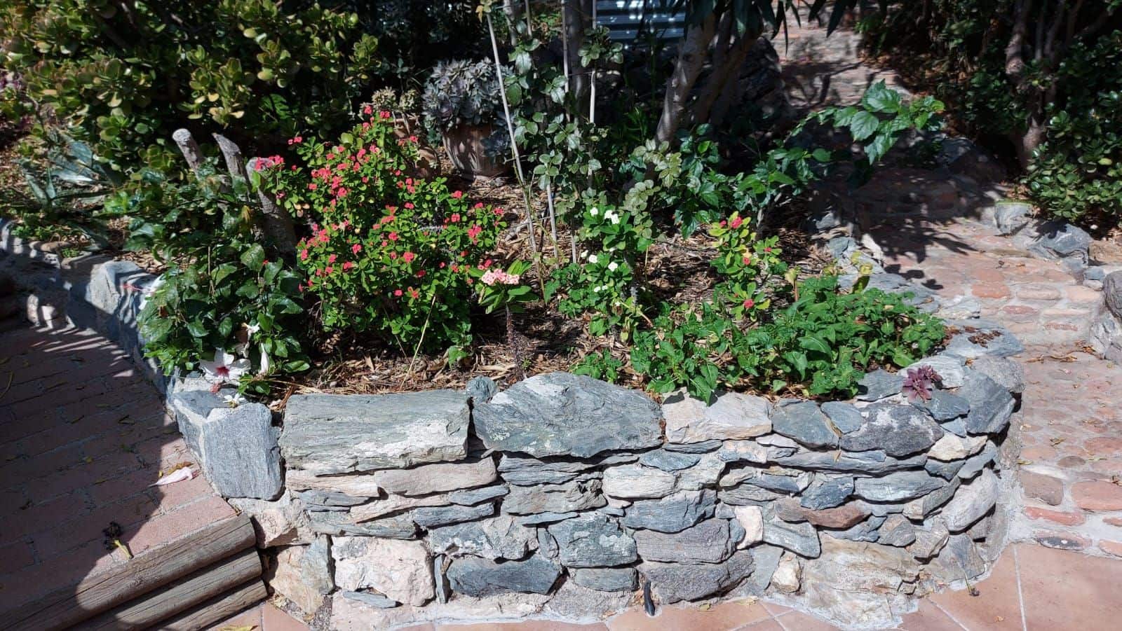 2 slaapkamer Villa te koop in Almunecar met zwembad garage - € 380.000 (Ref: 9439629)