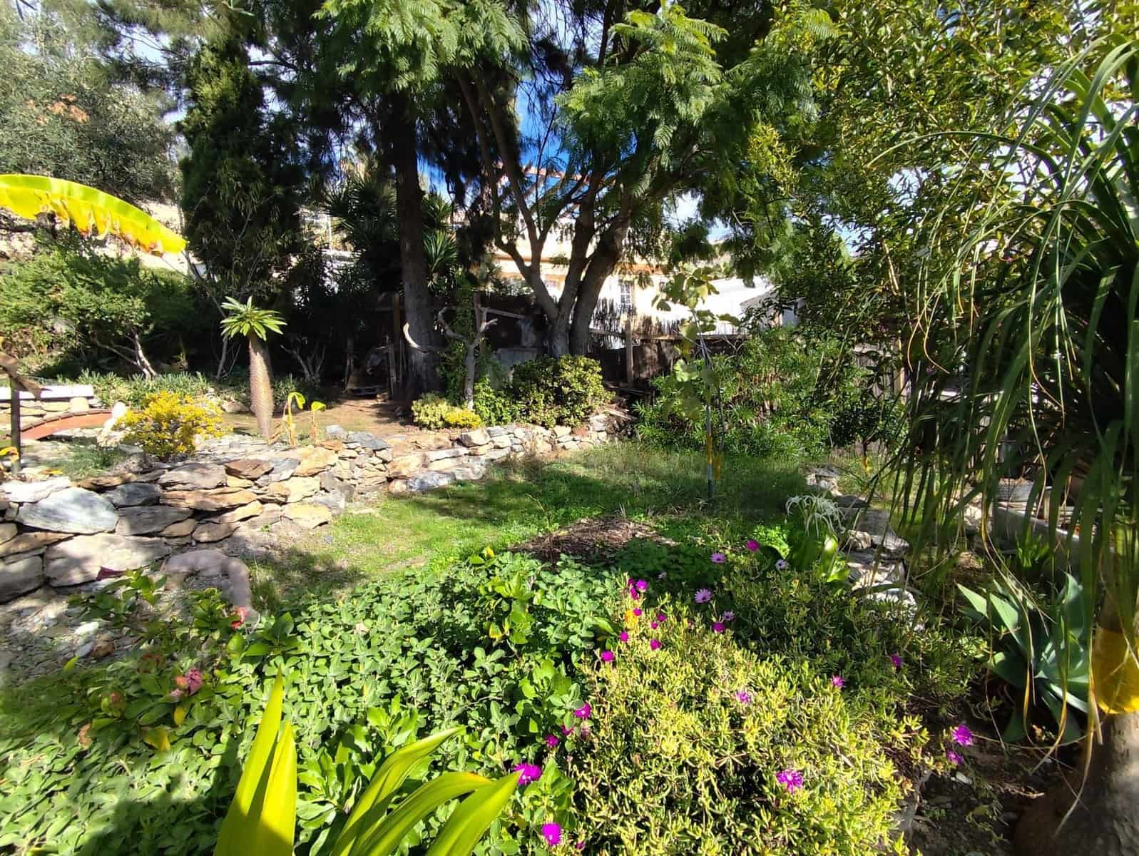 2 slaapkamer Villa te koop in Almunecar met zwembad garage - € 380.000 (Ref: 9439629)