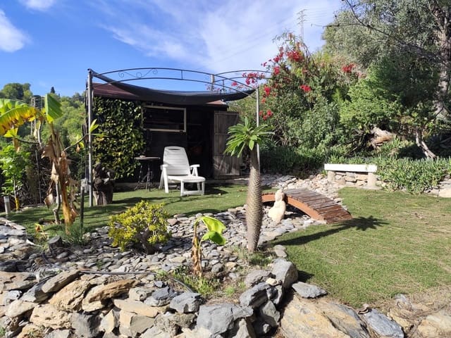 2 slaapkamer Villa te koop in Almuñécar met zwembad garage - € 380.000 (Ref: 9439629)