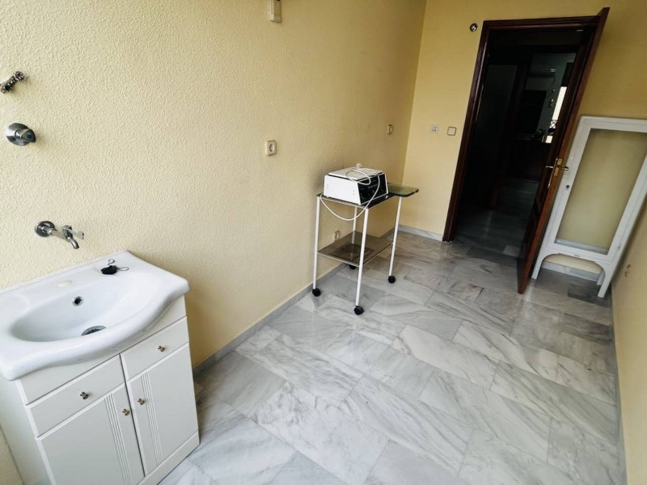 3 bedroom Apartment for sale in Almunecar - € 290,000 (Ref: 9503791)