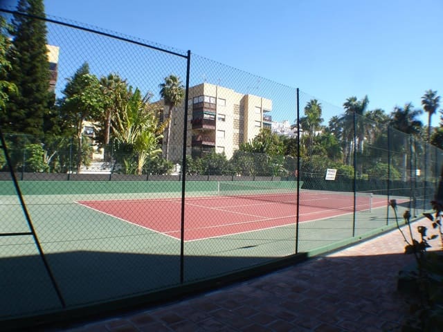 3 makuuhuone Huoneisto myytävänä paikassa Almuñécar mukana uima-altaan 
autotalli - 367 000 € (Ref: 9523901)