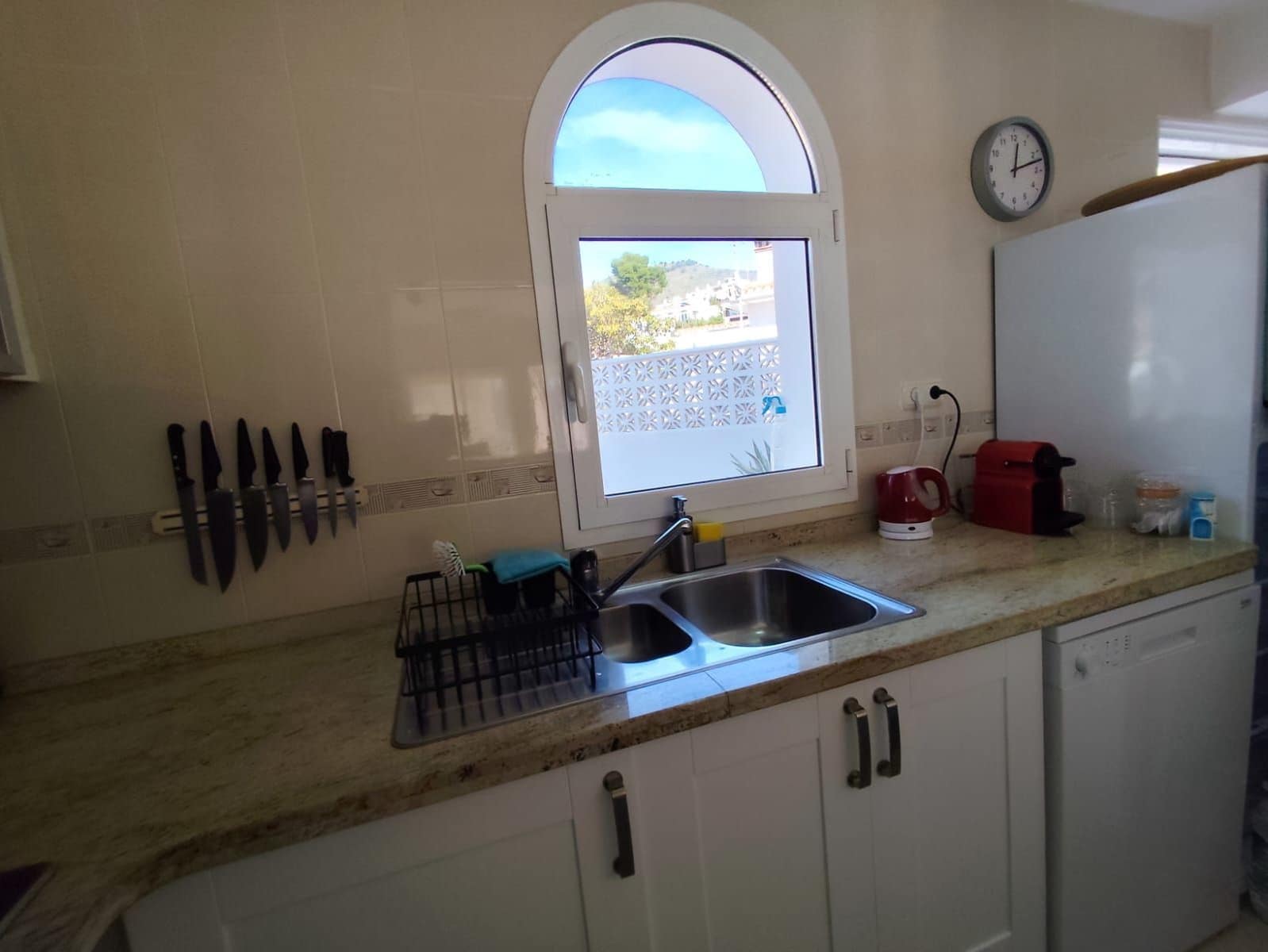 2 slaapkamer Appartement te koop in Almunecar met garage - € 285.000 (Ref: 9676701)