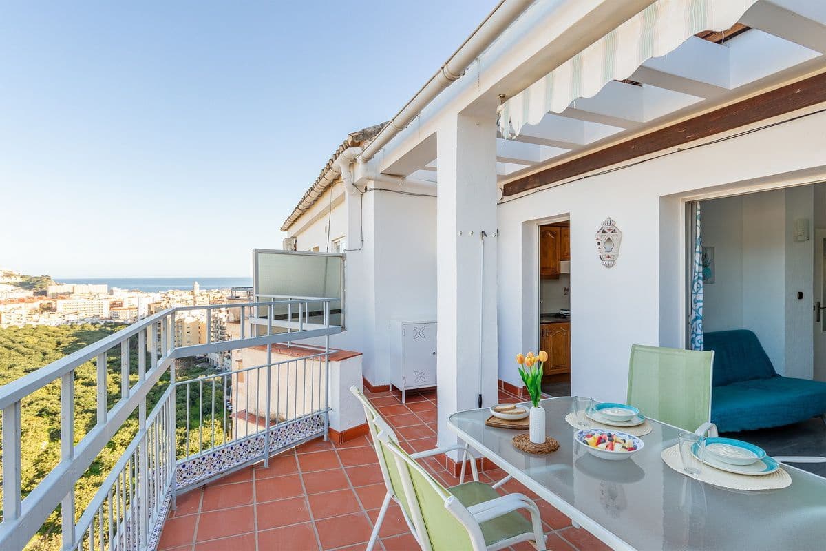 1 Zimmer Penthouse zu verkaufen in Almunecar mit Pool Garage - 180.000 € (Ref: 9735065)