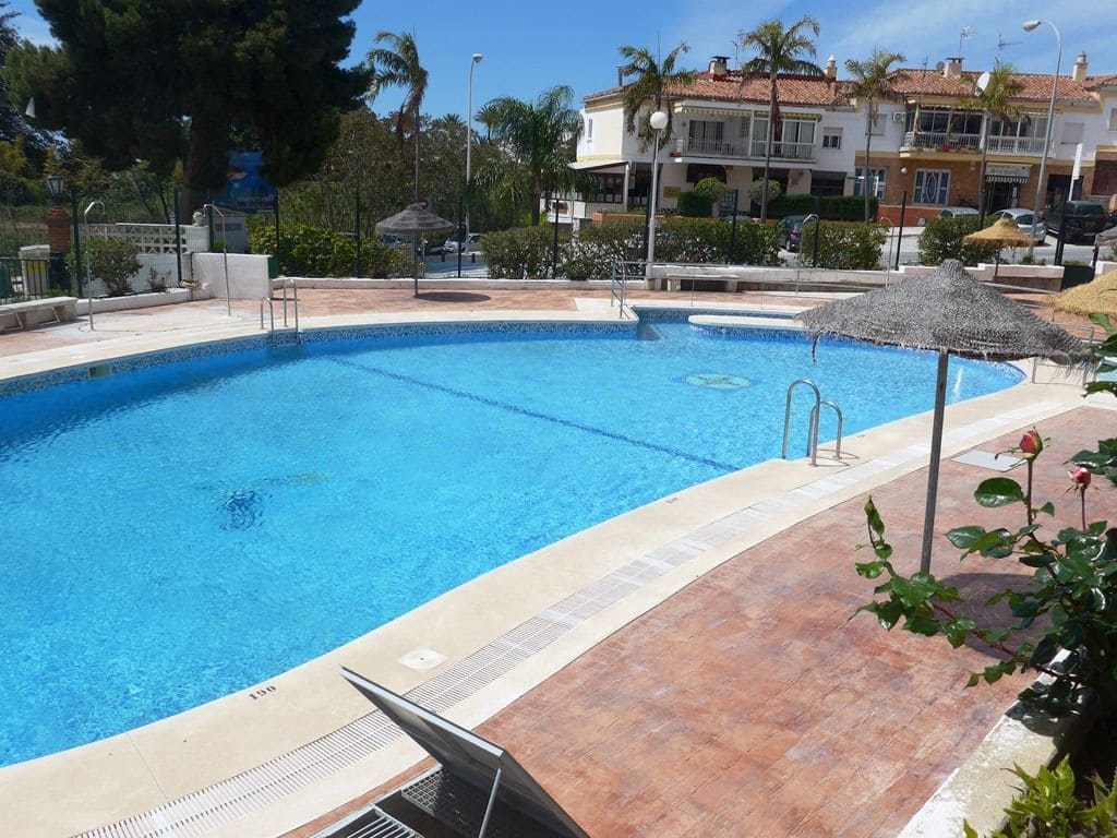 1 Zimmer Penthouse zu verkaufen in Almunecar mit Pool Garage - 180.000 € (Ref: 9735065)