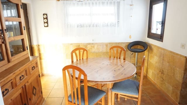 3 slaapkamer Villa te koop in Almuñécar met zwembad garage - € 550.000 (Ref: 9755263)