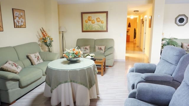 3 makuuhuone Huoneisto myytävänä paikassa Almuñécar mukana uima-altaan 
autotalli - 515 000 € (Ref: 9755264)