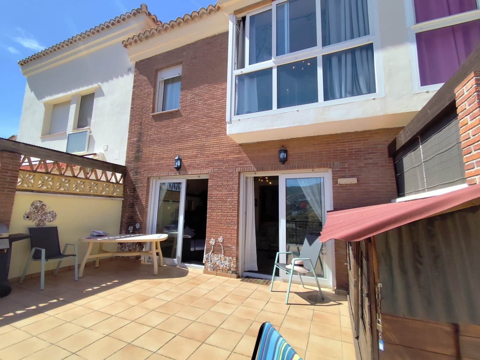 3 bedroom Semi-detached Villa for sale in Almunecar with pool garage - € 280,000 (Ref: 9830553)