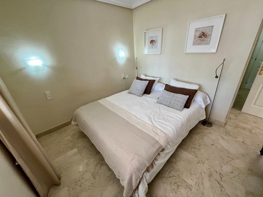 2 bedroom Apartment for sale in Almunecar with pool garage - € 358,000 (Ref: 9833178)