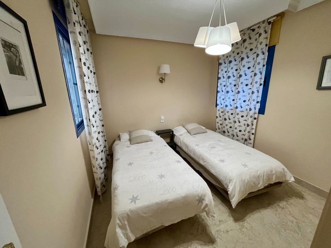 2 bedroom Apartment for sale in Almunecar with pool garage - € 358,000 (Ref: 9833178)