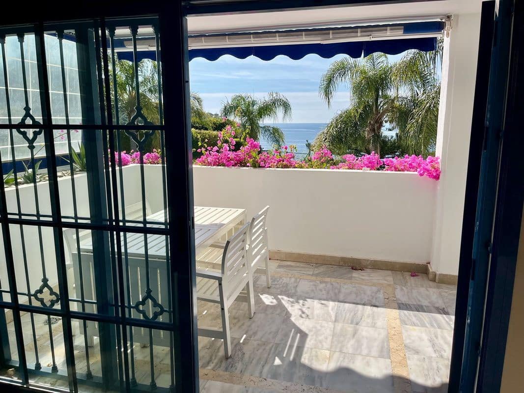 2 bedroom Apartment for sale in Almunecar with pool garage - € 358,000 (Ref: 9833178)