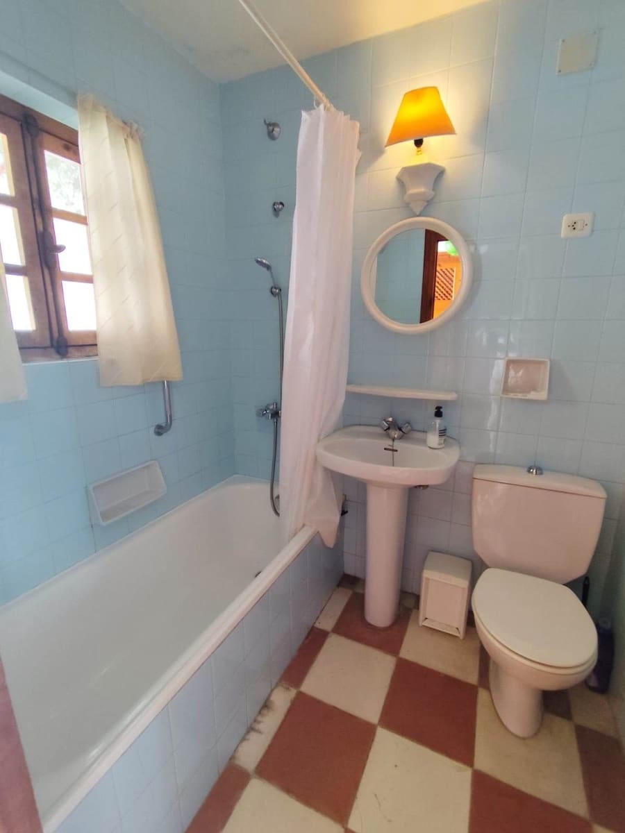 3 quarto Moradia para venda em La Herradura com piscina garagem - 640 000 € (Ref: 9891550)
