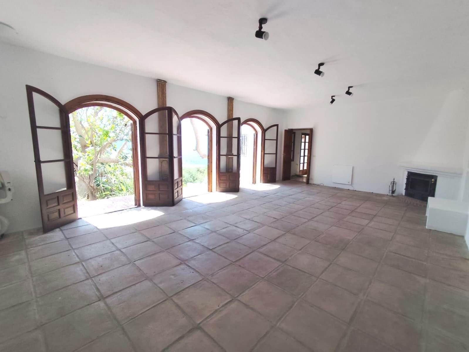 3 quarto Moradia para venda em La Herradura com piscina garagem - 640 000 € (Ref: 9891550)