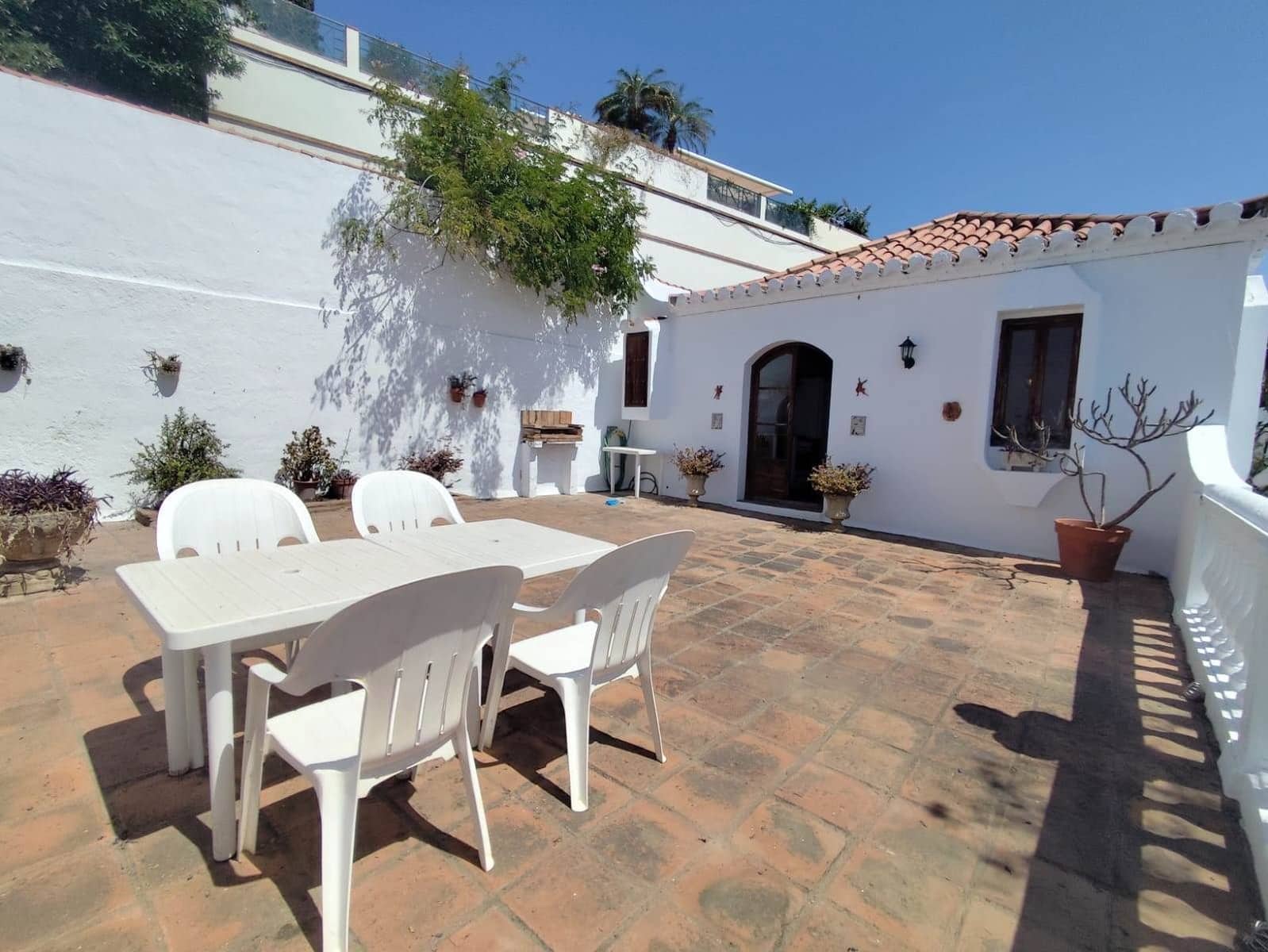 3 quarto Moradia para venda em La Herradura com piscina garagem - 640 000 € (Ref: 9891550)