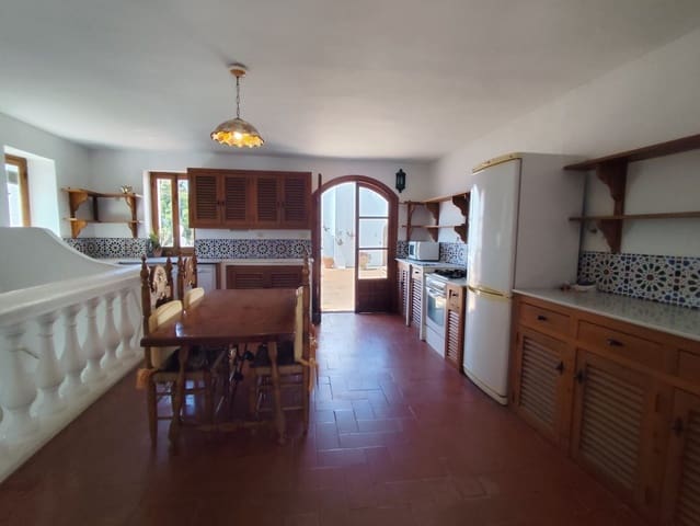 3 sypialnia Willa na sprzedaż w La Herradura, Almuñécar z basenem garażem - 640 000 € (Ref: 9891550)