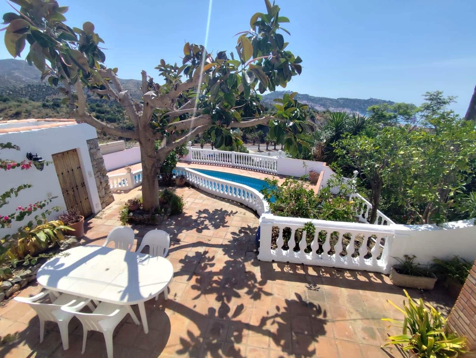 3 quarto Moradia para venda em La Herradura com piscina garagem - 640 000 € (Ref: 9891550)