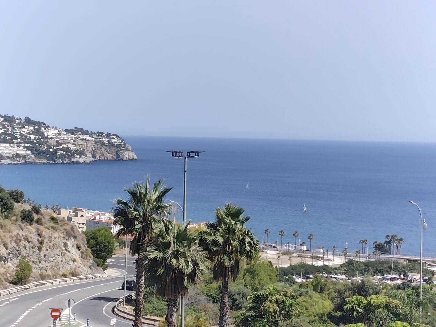 3 bedroom Villa for sale in La Herradura with pool garage - € 640,000 (Ref: 9891550)