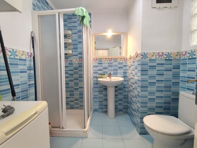 Studio for sale in Almuñécar - € 105,000 (Ref: 9937459)