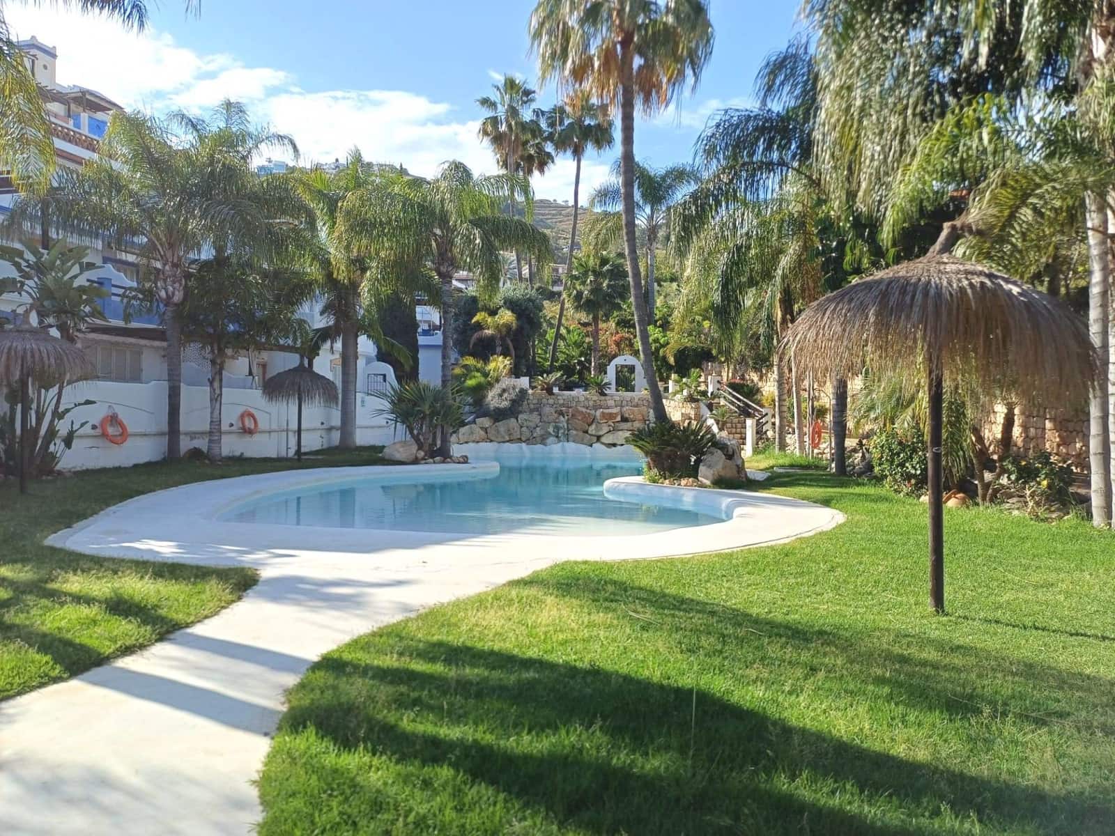 2 soveværelse Lejlighed til salg i Almunecar med swimmingpool garage - € 365.000 (Ref: 9945034)